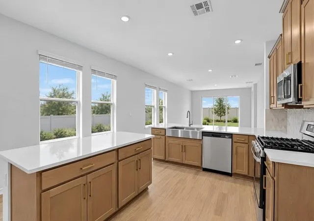 Photo 2 of Single family home for sale at 32472 Sea Loch Loop, Mount Dora, FL 32757 | MLS# O6373318 | Listing updated on 2026-10-04