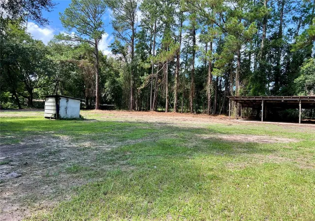 Photo 3 of Manufactured home for sale at 11820 NW Highway 225, Reddick, FL 32686 | MLS# OM716534 | Listing updated on 2026-09-18