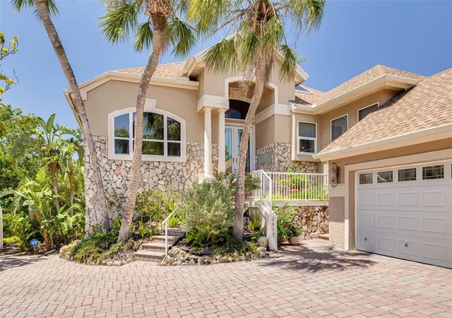Photo 1 of Single family home for sale at 2613 59th Street S, Gulfport, FL 33707 | MLS# TB8464067 | Listing updated on 2026-09-15