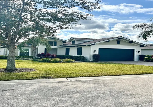 2nd image of 5033 Lake Overlook Ave, Bradenton, FL 34208 | MLS# TB8464097