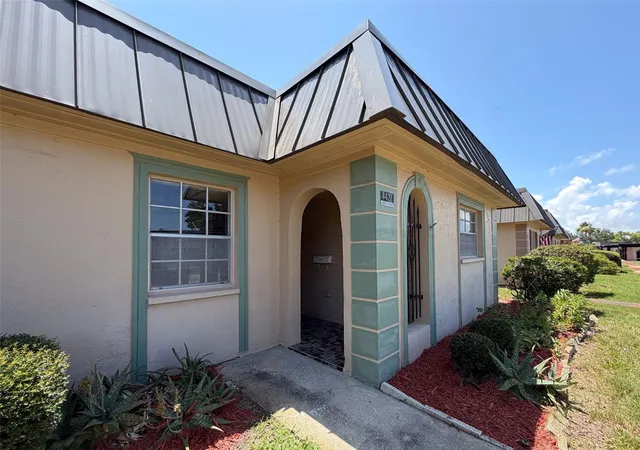 Homes for sale in New Port Richey, FL | 4422 Sunstate Dr, New Port Richey, FL 34652 | MLS# W7882053