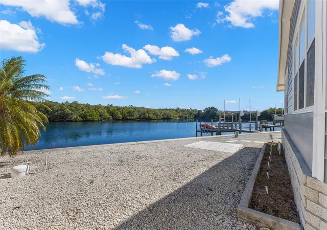 Photo 2 of Manufactured home for sale at 7113 Mount Piney Rd NE #719, Saint Petersburg, FL 33702 | MLS# TB8464122 | Listing updated on 2026-07-18