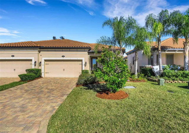 3rd image of 4030 Solamor St, Lakeland, FL 33810 | MLS# L4958543