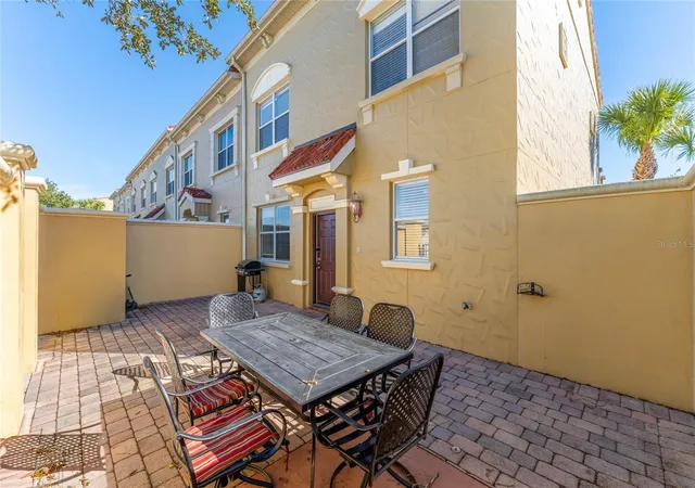 Homes for sale in Davenport, FL | 2616 Bella Vista Dr, Davenport, FL 33897 | MLS# S5141665
