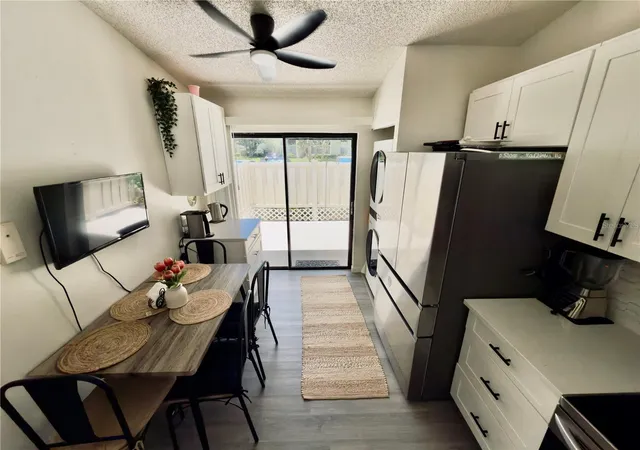 Photo 3 of House for sale at 1333 Shady Pine Way #D, Tarpon Springs, FL 34688 | MLS# TB8464204 | Listing updated on 2026-09-21