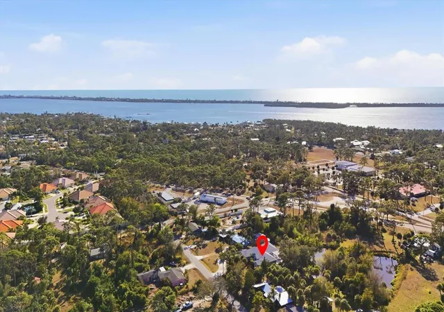 4th image of 750 Harmony Ln, Englewood, FL 34223 | MLS# D6145590