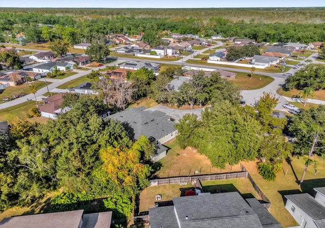 Listing Photo 2 - Condo for sale in building located at 705 Lenox Pl, KISSIMMEE, FL 34758 - Unit #