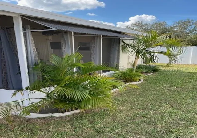 3rd image of 72 Pindo Palm St W, Largo, FL 33770 | MLS# TB8464330