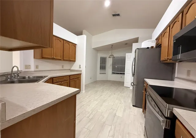 Photo 3 of Single family home for sale at 25607 Belle Helene, Leesburg, FL 34748 | MLS# G5106688 | Listing updated on 2026-10-01