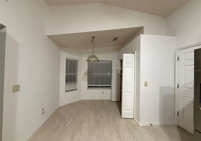 Photo 4 of Single family home for sale at 25607 Belle Helene, Leesburg, FL 34748 | MLS# G5106688 | Listing updated on 2026-10-01