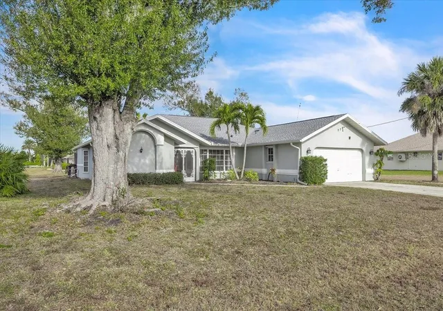 Photo 2 of Single family home for sale at 272 Broadmoor Ln, Rotonda West, FL 33947 | MLS# C7520186 | Listing updated on 2026-06-25