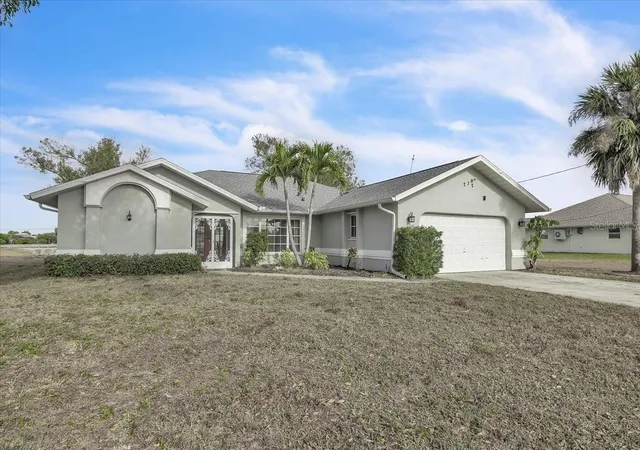 Photo 3 of Single family home for sale at 272 Broadmoor Ln, Rotonda West, FL 33947 | MLS# C7520186 | Listing updated on 2026-06-25