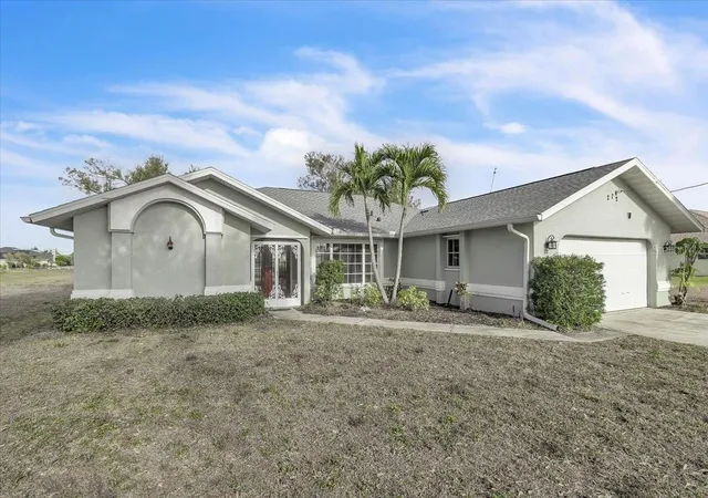 Photo 4 of Single family home for sale at 272 Broadmoor Ln, Rotonda West, FL 33947 | MLS# C7520186 | Listing updated on 2026-06-25
