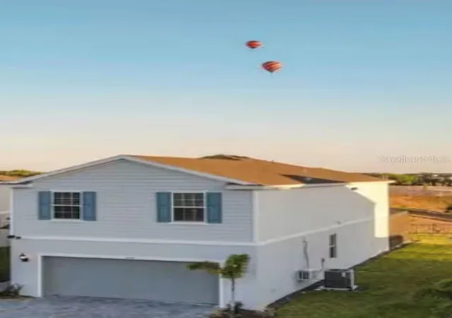Photo 1 of Single family home for sale at 2116 Lelani Cir, Davenport, FL 33897 | MLS# O6373772 | Listing updated on 2026-09-13