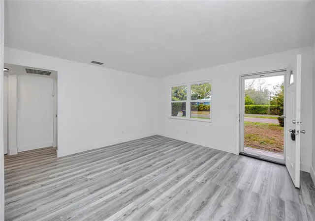 Photo 3 of Single family home for sale at 418 39th Avenue N, Saint Petersburg, FL 33703 | MLS# TB8464525 | Listing updated on 2026-08-03