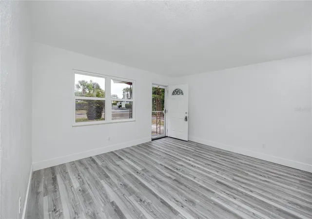 Photo 4 of Single family home for sale at 418 39th Avenue N, Saint Petersburg, FL 33703 | MLS# TB8464525 | Listing updated on 2026-08-03