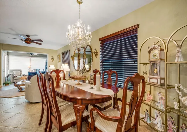 Photo 3 of Single family home for sale at 551 Grand Cayman Cir, Lakeland, FL 33803 | MLS# L4958574 | Listing updated on 2026-10-12