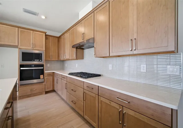 Photo 4 of Sale Pending at 7629 Marina Bay Cvs, Palmetto, FL 34221 | MLS# TB8464559 | Listing updated on 2026-09-08