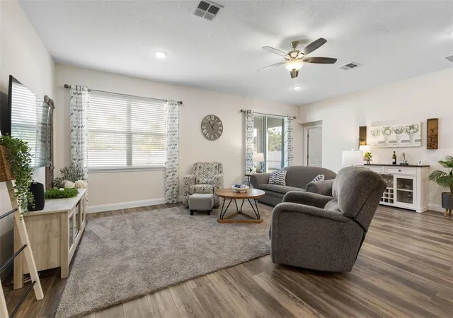 Homes for sale in Palm Coast, FL | 106 Birchwood Dr, Palm Coast, FL 32137 | MLS# FC315317