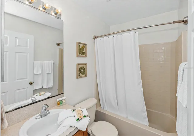 Photo 4 of Single family home for sale at 342 Dahoon Holly Dr, Daytona Beach, FL 32117 | MLS# V4946752 | Listing updated on 2026-08-30