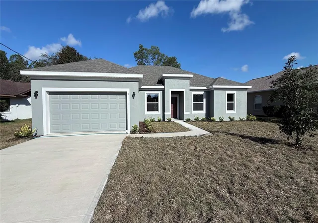 Photo 1 of Sale Pending at 32 Westridge Ln, Palm Coast, FL 32164 | MLS# C7520247 | Listing updated on 2026-10-10