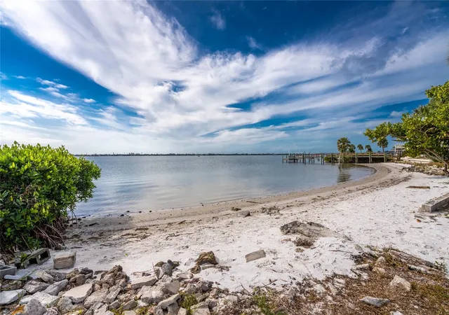 5th image of 470 S Mccall Rd #10, Englewood, FL 34223 | MLS# D6145615