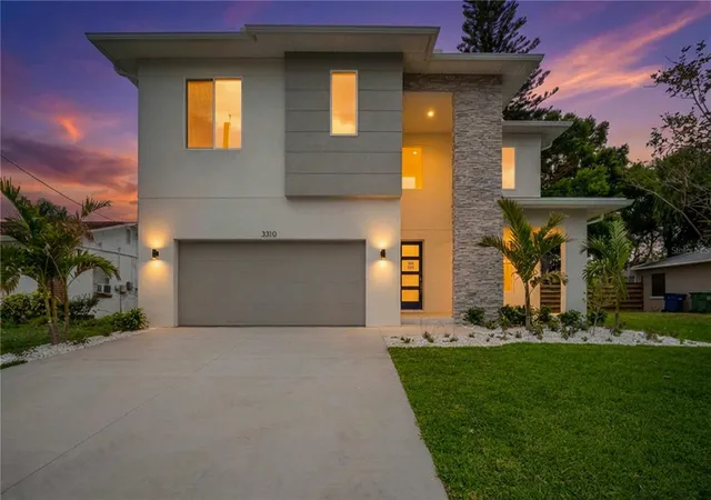 Homes for sale in Tampa, FL | 3310 W Rogers Ave, Tampa, FL 33611 | MLS# TB8464675