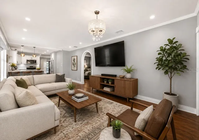 5th image of 304 W Henry Ave, Tampa, FL 33604 | MLS# TB8464703