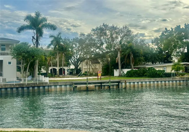 3rd image of 52 Sandpiper Rd, Tampa, FL 33609 | MLS# TB8464751