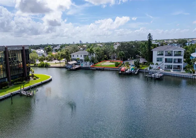 Photo 4 of Land for sale at 52 Sandpiper Rd, Tampa, FL 33609 | MLS# TB8464751 | Listing updated on 2026-08-21