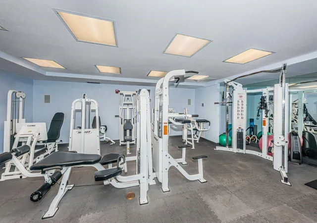 2nd image of 1350 Gulf Blvd, CLEARWATER BEACH, FL 33767