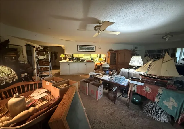 Photo 3 of Single family home for sale at 37315 Beach Dr, Umatilla, FL 32784 | MLS# G5106786 | Listing updated on 2026-09-29