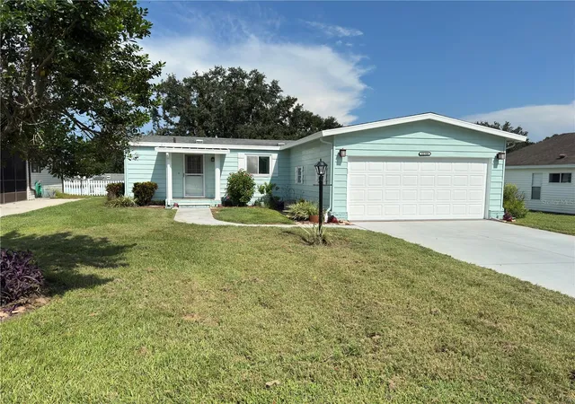 Homes for sale in Leesburg, FL | 25100 Pine Hl, Leesburg, FL 34748 | MLS# G5106789