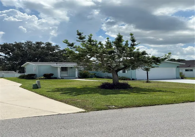 Homes for sale in Leesburg, FL | 25100 Pine Hl, Leesburg, FL 34748 | MLS# G5106789