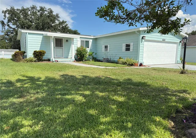 Photo 3 of Manufactured home for sale at 25100 Pine Hl, Leesburg, FL 34748 | MLS# G5106789 | Listing updated on 2026-07-10