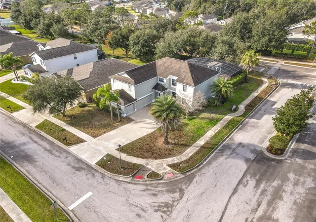 Photo 4 of Single family home for sale at 4764 Coppola Dr, Mount Dora, FL 32757 | MLS# O6374107 | Listing updated on 2026-10-07