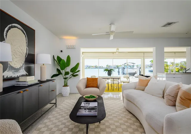 4th image of 440 64Th Ave, St Pete Beach, FL 33706 | MLS# TB8465058