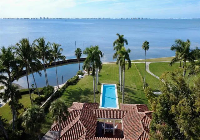 69th image of 4511 Bay Shore Rd, Sarasota, FL 34234 | MLS# A4678538
