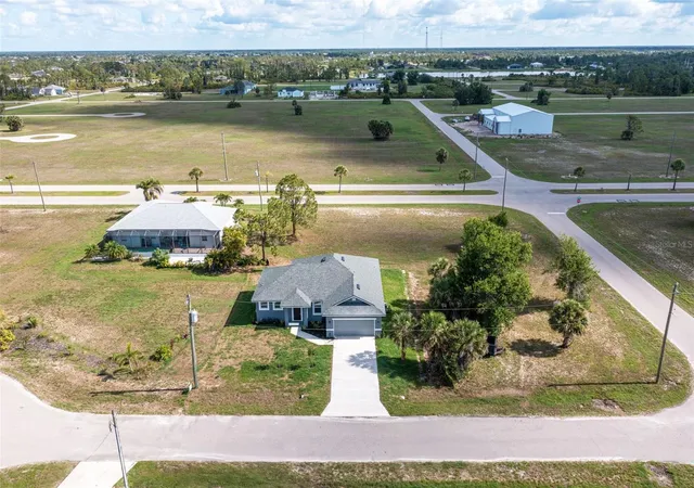3rd image of 8 Cleat Ct, Placida, FL 33946 | MLS# A4678542
