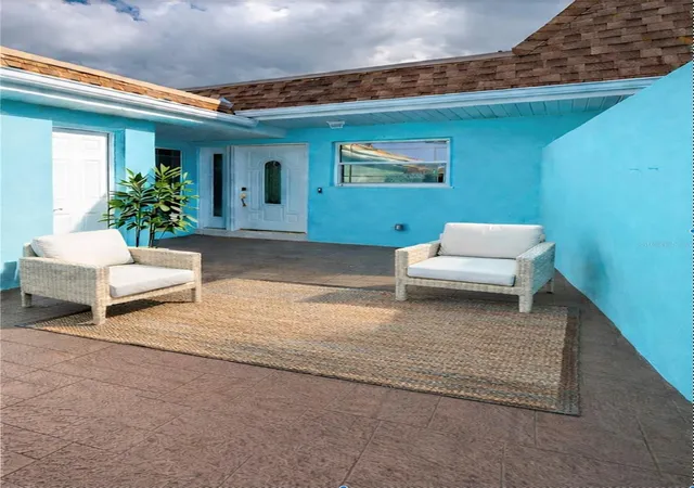 Photo 2 of Single family home for sale at 350 Boca Ciega Point Blvd, Saint Petersburg, FL 33708 | MLS# TB8465112 | Listing updated on 2026-10-02