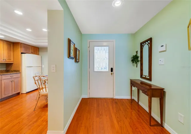 3rd image of 1055 Kensington Park Dr #812, Altamonte Springs, FL 32714 | MLS# O6374195