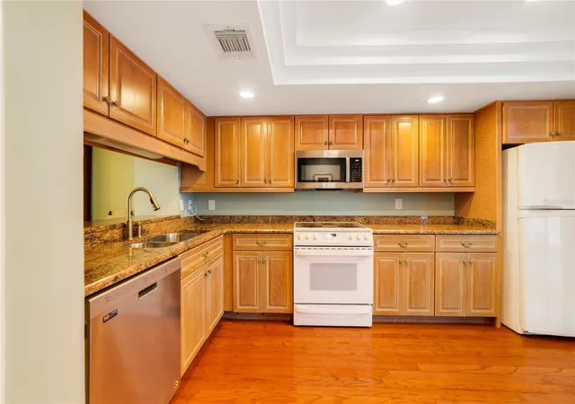 4th image of 1055 Kensington Park Dr #812, Altamonte Springs, FL 32714 | MLS# O6374195