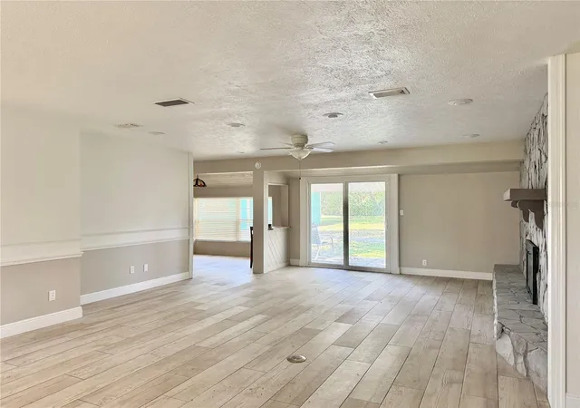 Photo 4 of Single family home for sale at 9628 Davis Rd, Tampa, FL 33637 | MLS# TB8465172 | Listing updated on 2026-10-05