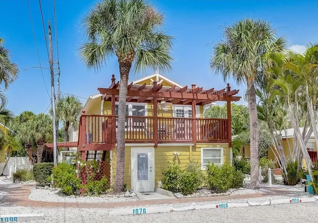 2nd image of 110 Oak Ave #A, Anna Maria, FL 34216 | MLS# A4678588