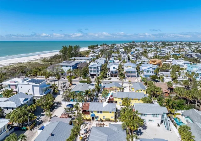 2nd image of 110 Oak Ave, ANNA MARIA, FL 34216