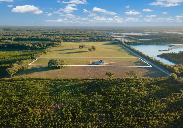 Photo 1 of Manufactured home for sale at 3789 Nw 202nd Street, Newberry, FL 32669 | MLS# GC536651 | Listing updated on 2026-10-13
