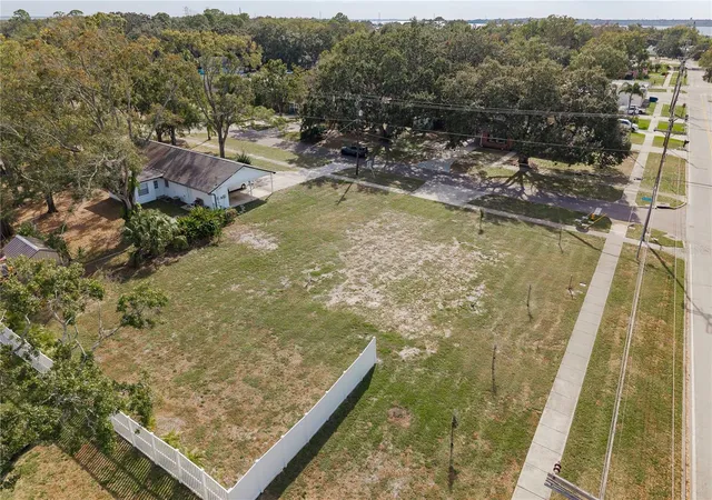 3rd image of 311 Washington Ave, Oldsmar, FL 34677 | MLS# TB8465278