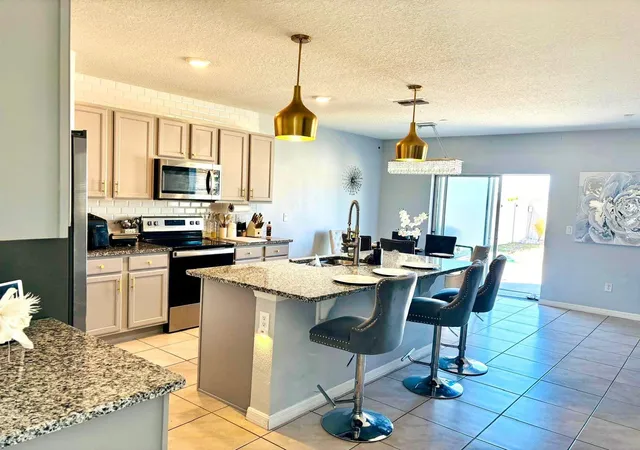 Photo 4 of Single family home for sale at 5837 Arlington River Dr, Lakeland, FL 33811 | MLS# S5141878 | Listing updated on 2026-09-28