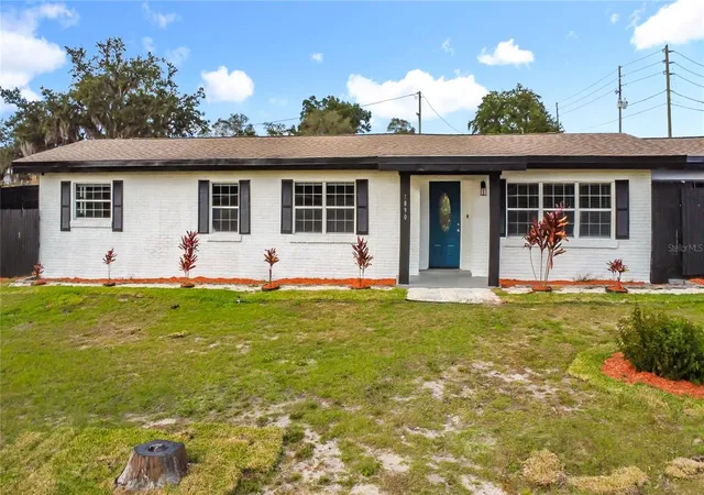 Photo 3 of Single family home for sale at 1890 Tyner Rd, Haines City, FL 33844 | MLS# O6374346 | Listing updated on 2026-08-22