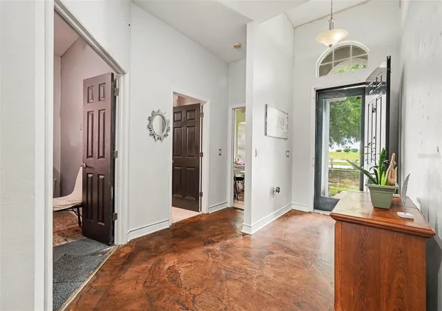 3rd image of 37110 Highland Bluff Cir, Dade City, FL 33523 | MLS# TB8465352